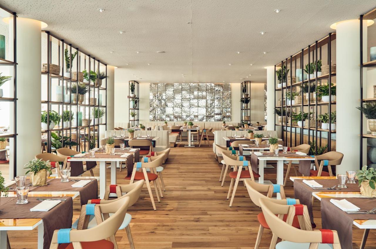 Falkensteiner Hotel & Spa Jesolo Dış mekan fotoğraf The restaurant